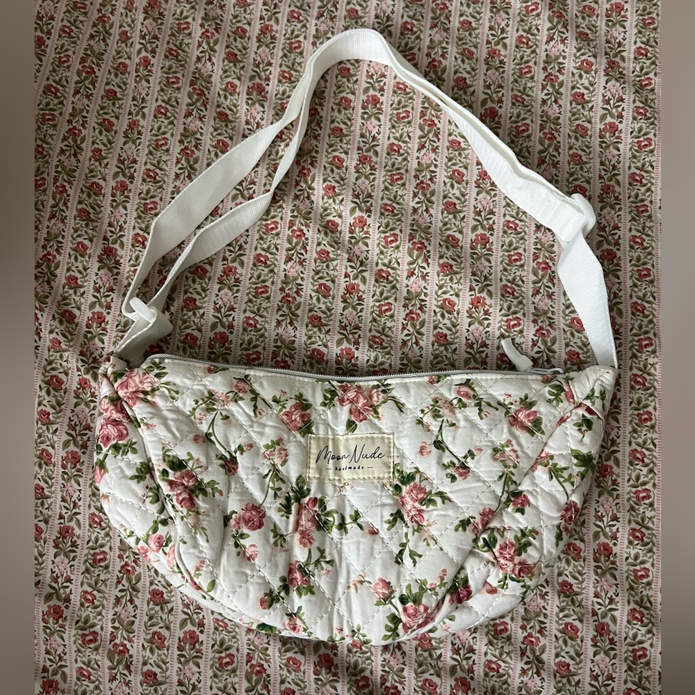 Floral Quilted Shoulder Bag